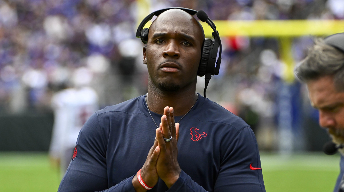 Texans coach DeMeco Ryans